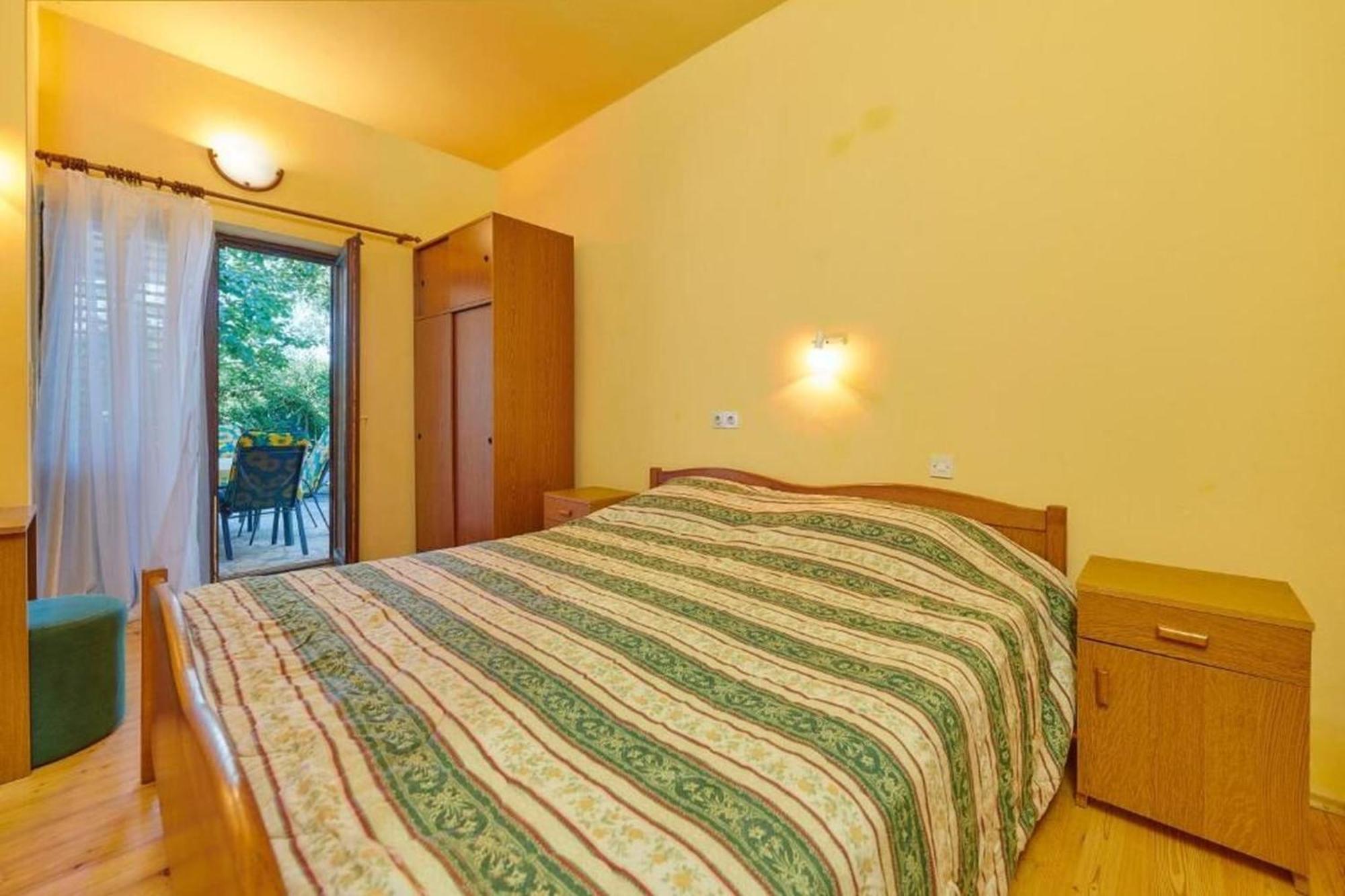 Apartments Davorka Баньоле Екстериор снимка